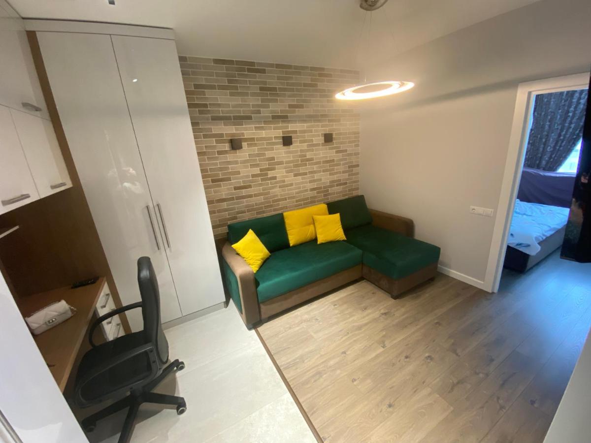 Business Lux Apartment Solomon City Chişinău Esterno foto