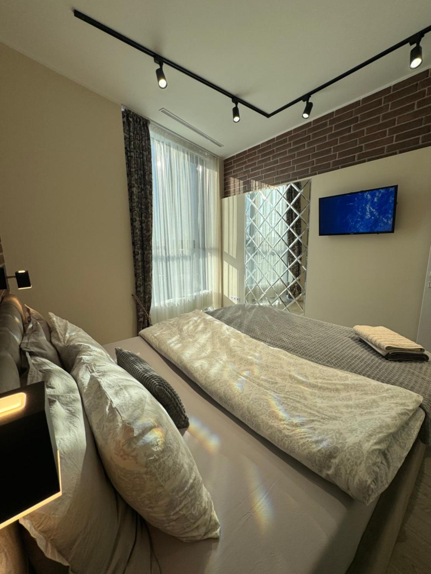 Business Lux Apartment Solomon City Chişinău Esterno foto