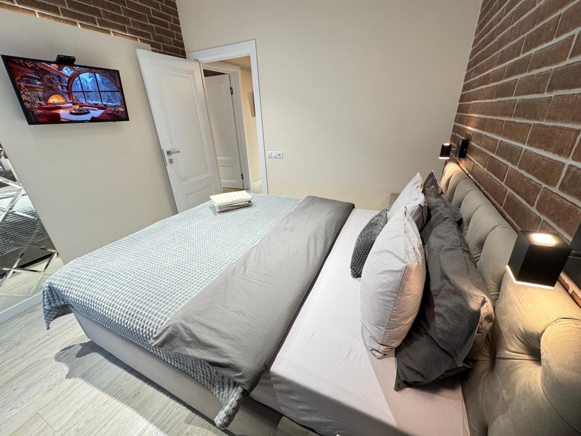 Business Lux Apartment Solomon City Chişinău Esterno foto